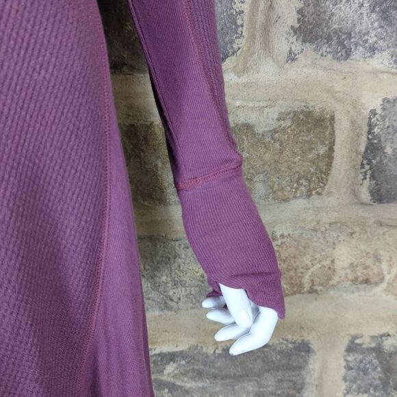 We The Free Malibu Purple Long Sleeve Thermal Top Woman's Size Medium OB8521803 - Picture 9 of 14